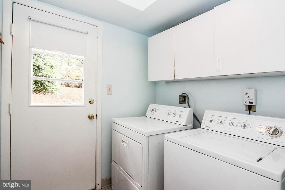12105 Pueblo Road Gaithersburg, MD 20878 - Photo 25 of 30 Interior (General)