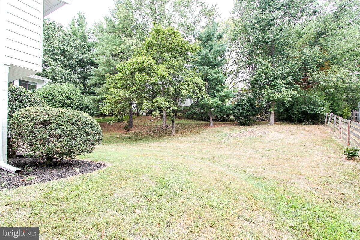 12105 Pueblo Road Gaithersburg, MD 20878 - Photo 29 of 30 Exterior (Rear)