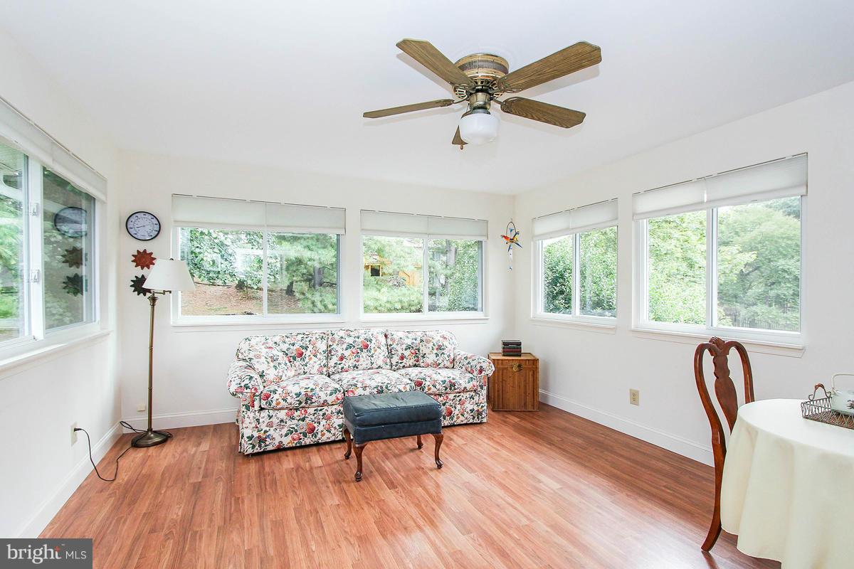 12105 Pueblo Road Gaithersburg, MD 20878 - Photo 6 of 30 Interior (General)