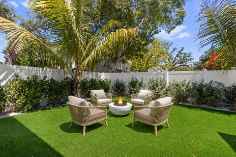 $1,400,000 | 1544 3rd Avenue West, Bradenton, FL 34205