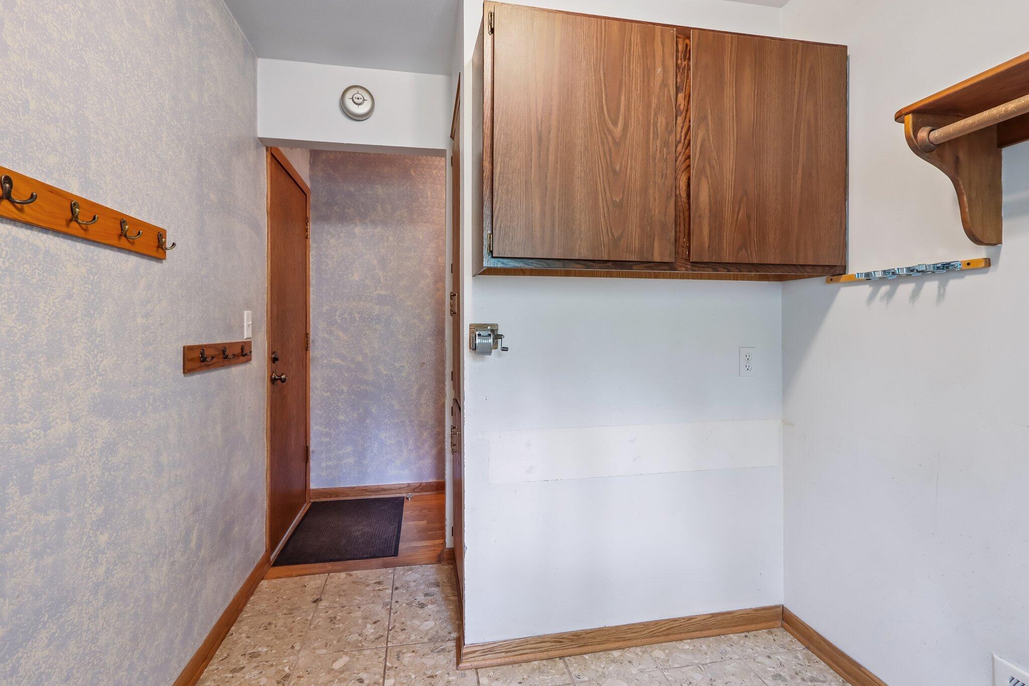 N95W29112 Fawn Court Colgate, WI 53017 - Photo 25 of 51 Laundry Room pic2