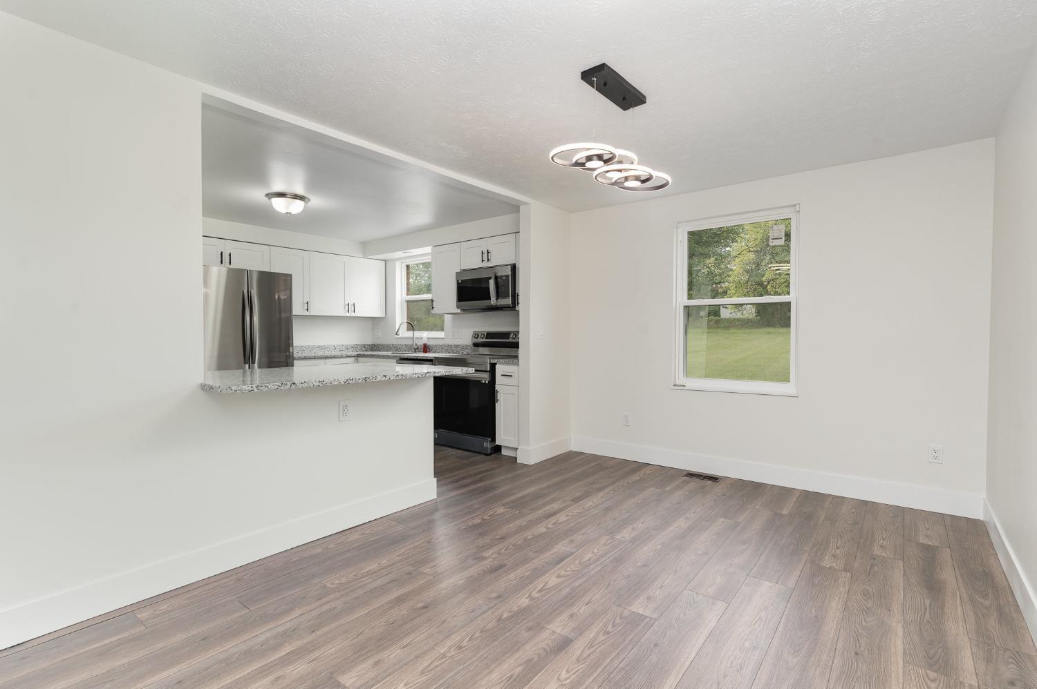 1215 Waycross Road Forest Park, OH 45240 - Photo 13 of 33