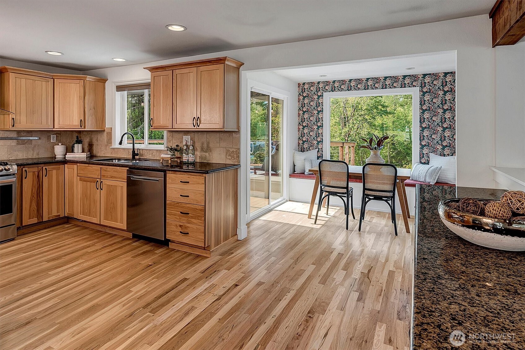 16901 113th Avenue Southeast Renton, WA 98055 - Photo 18 of 40 Gallery Image 18