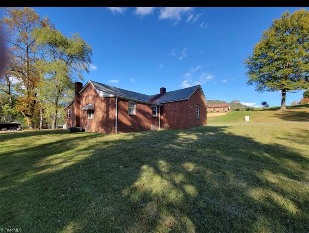 1960 Shoals Road Pinnacle, NC 27043 - Photo 3 of 23