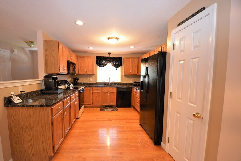 19 Ocean Pines Drive Bourne, MA 02562 - Photo 6 of 28