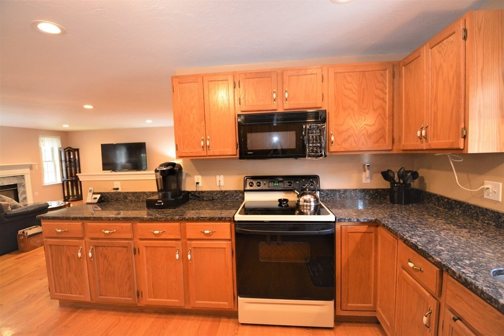 19 Ocean Pines Drive Bourne, MA 02562 - Photo 7 of 28