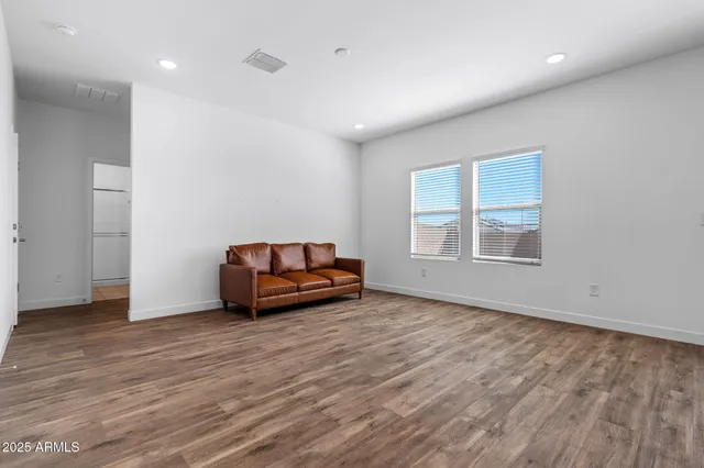 $3,095 | 3023 West Bent Tree Drive, Phoenix, AZ 85083