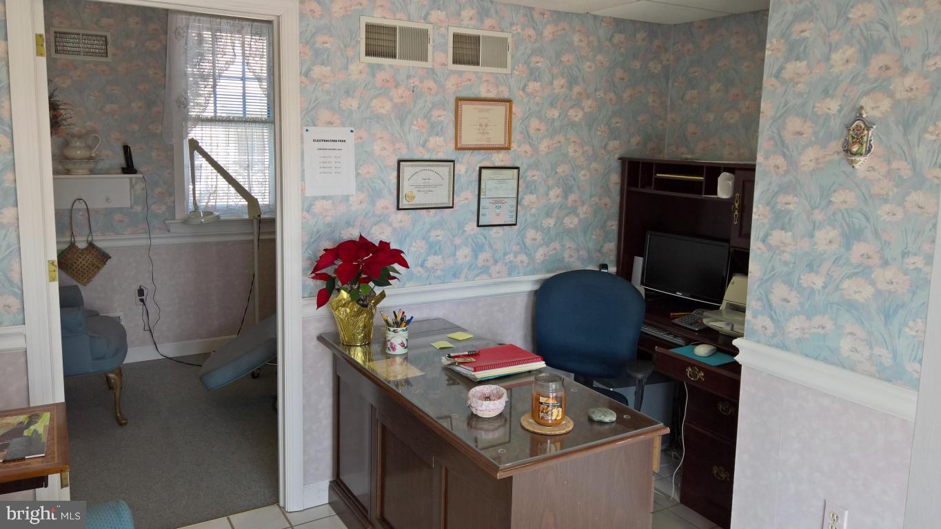 710 South Broad Street Lititz, PA 17543 - Photo 12 of 47