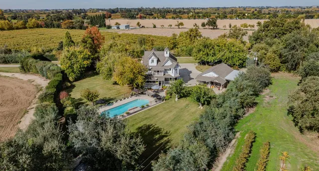 $899,000 | 22140 North Clements, Clements, CA 95227