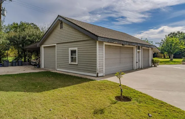 $899,000 | 22140 North Clements, Clements, CA 95227