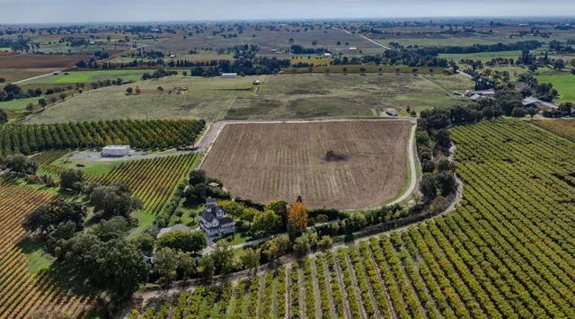 $899,000 | 22140 North Clements, Clements, CA 95227