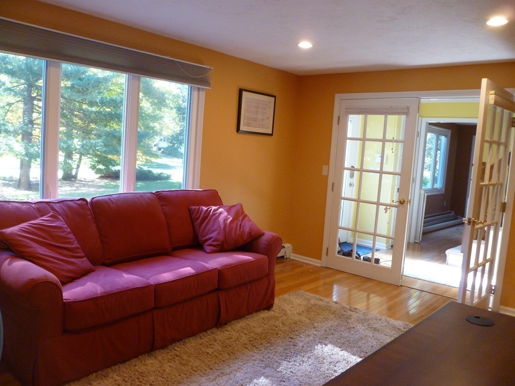 21 Heather Way Sharon, MA 02067 - Photo 8 of 13 Gallery Image 8