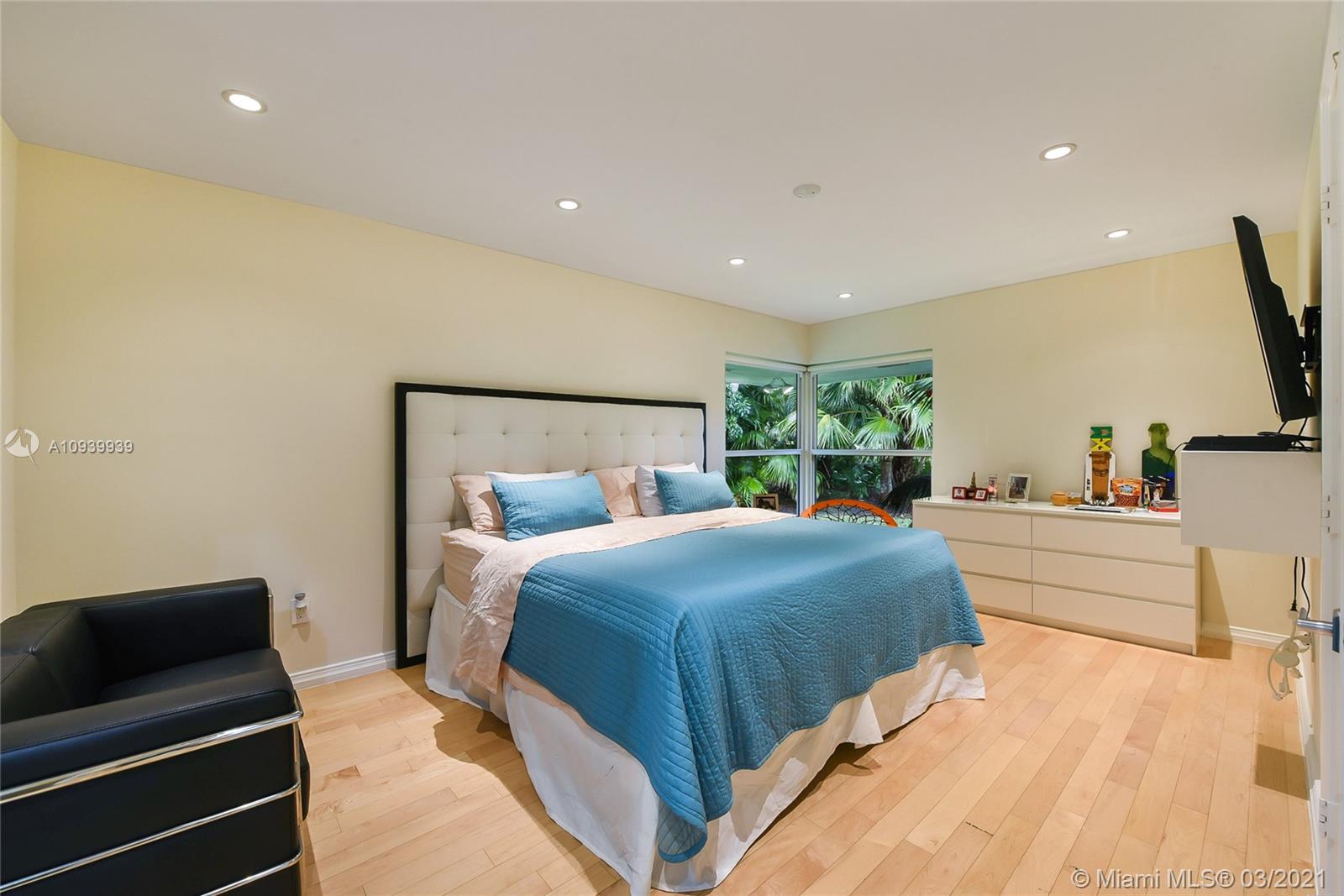 473 Ridge Road Miami, FL 33143 - Photo 15 of 30