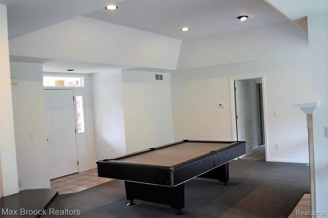 10240 Washburn Road Goodrich, MI 48438 - Photo 11 of 39 What an entrance! (sorry, pool table not included).