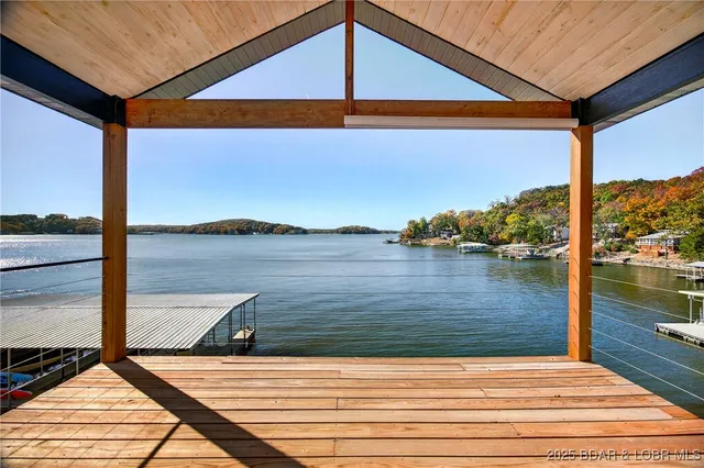 $798,000 | 8 County Road W-12T, Rocky Mount, MO 65072