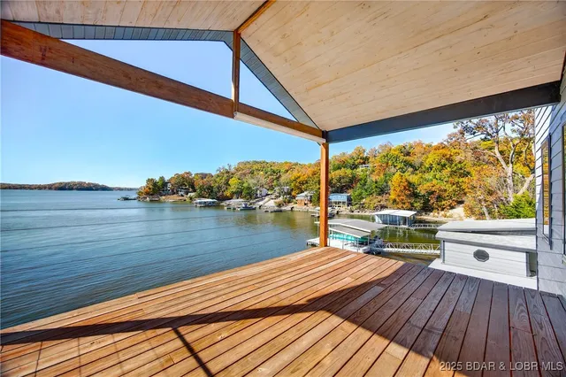 $798,000 | 8 County Road W-12T, Rocky Mount, MO 65072