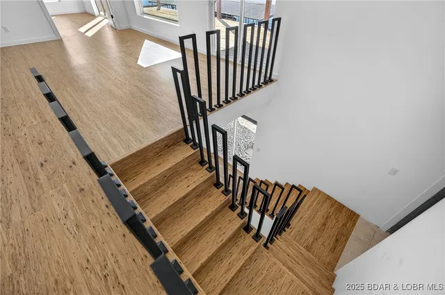 $798,000 | 8 County Road W-12T, Rocky Mount, MO 65072