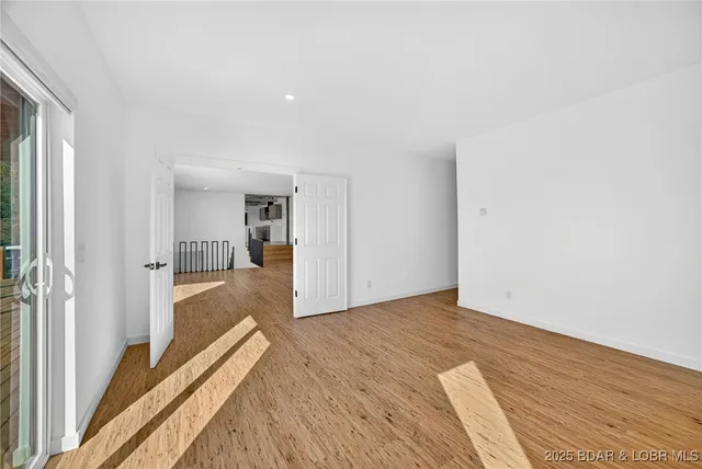 $798,000 | 8 County Road W-12T, Rocky Mount, MO 65072