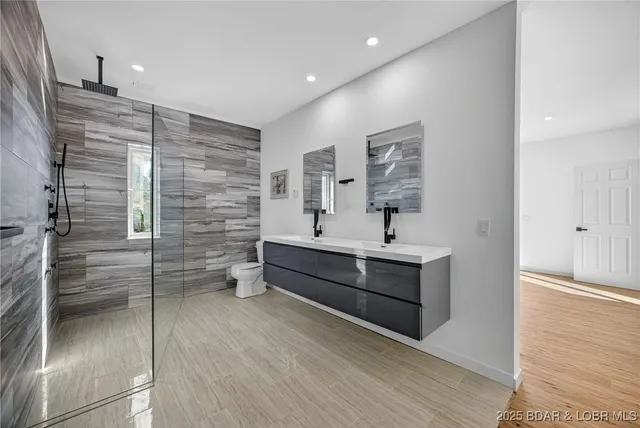 $798,000 | 8 County Road W-12T, Rocky Mount, MO 65072