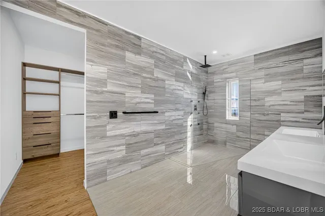 $798,000 | 8 County Road W-12T, Rocky Mount, MO 65072