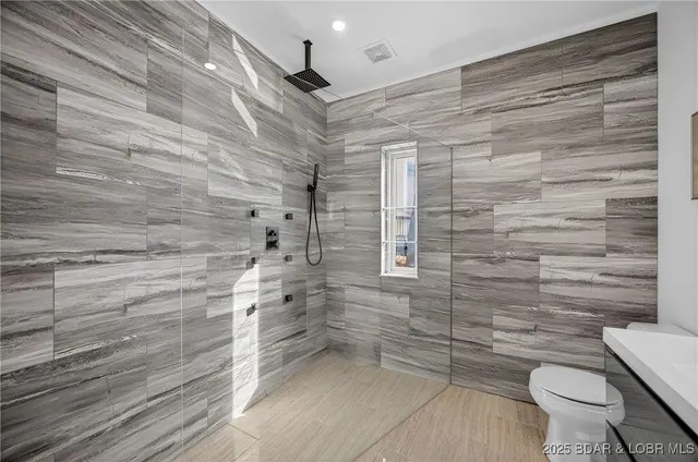 $798,000 | 8 County Road W-12T, Rocky Mount, MO 65072