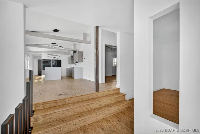 $798,000 | 8 County Road W-12T, Rocky Mount, MO 65072