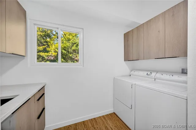 $798,000 | 8 County Road W-12T, Rocky Mount, MO 65072