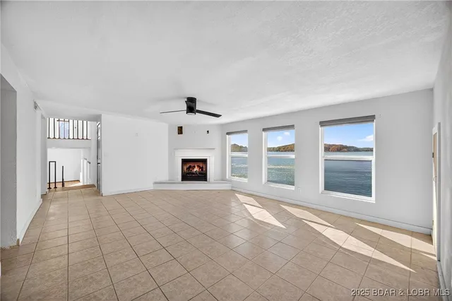 $798,000 | 8 County Road W-12T, Rocky Mount, MO 65072