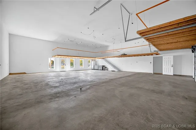 $798,000 | 8 County Road W-12T, Rocky Mount, MO 65072