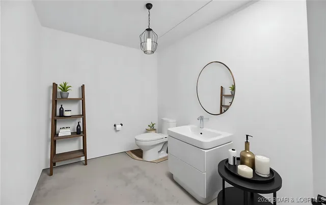 $798,000 | 8 County Road W-12T, Rocky Mount, MO 65072