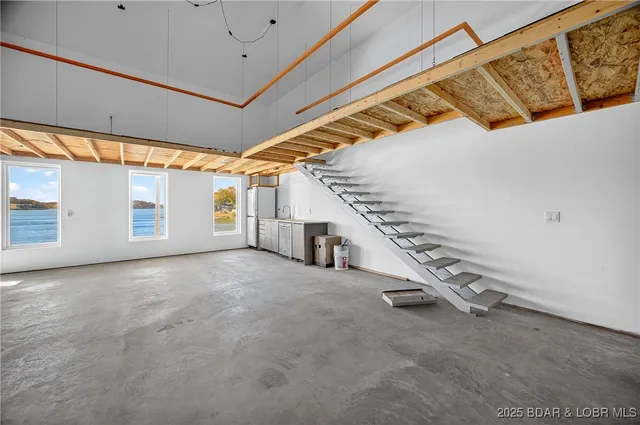 $798,000 | 8 County Road W-12T, Rocky Mount, MO 65072