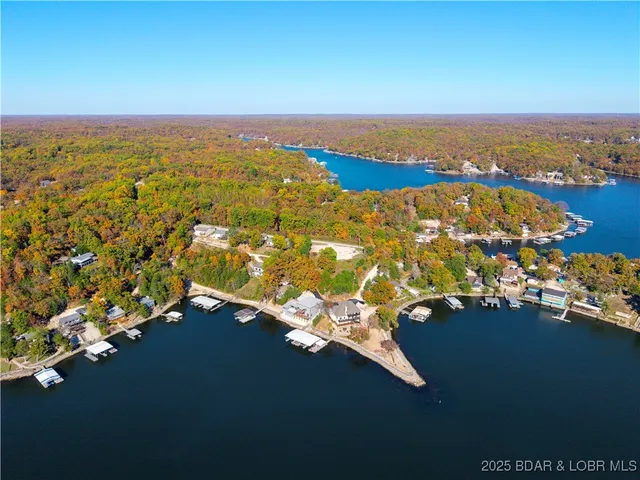 $798,000 | 8 County Road W-12T, Rocky Mount, MO 65072