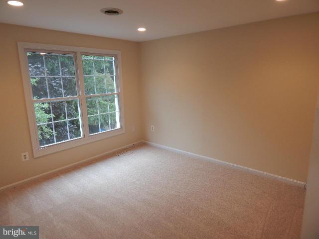 43 Shady Spring Place Gaithersburg, MD 20877 - Photo 9 of 11 Bedroom (Master)