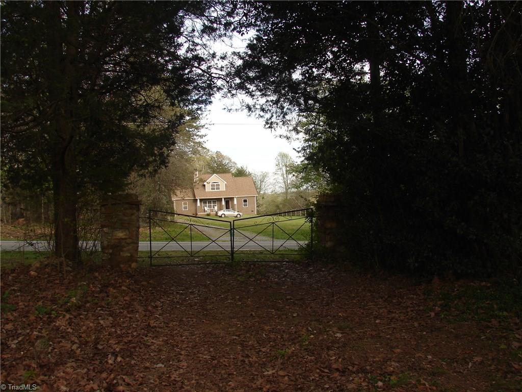 3225 Apperson Road East Bend, NC 27018 - Photo 18 of 23 Upper driveway