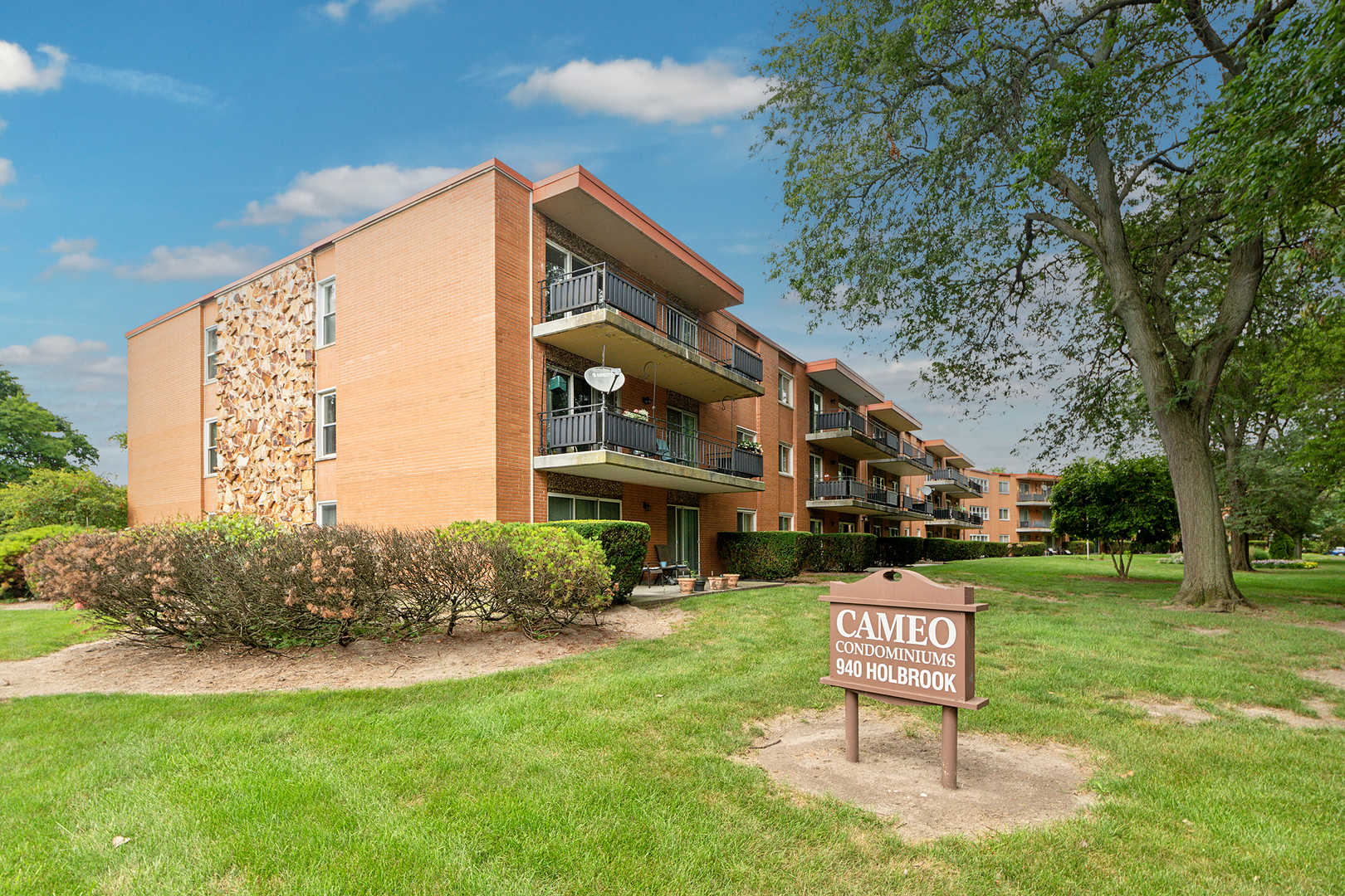 940 Holbrook Road, Unit 35C Homewood, IL 60430 - Photo 1 of 20 Gallery Image 1