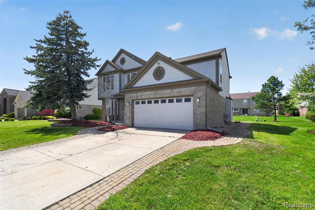 4642 Pond Run Canton, MI 48188 - Photo 4 of 49