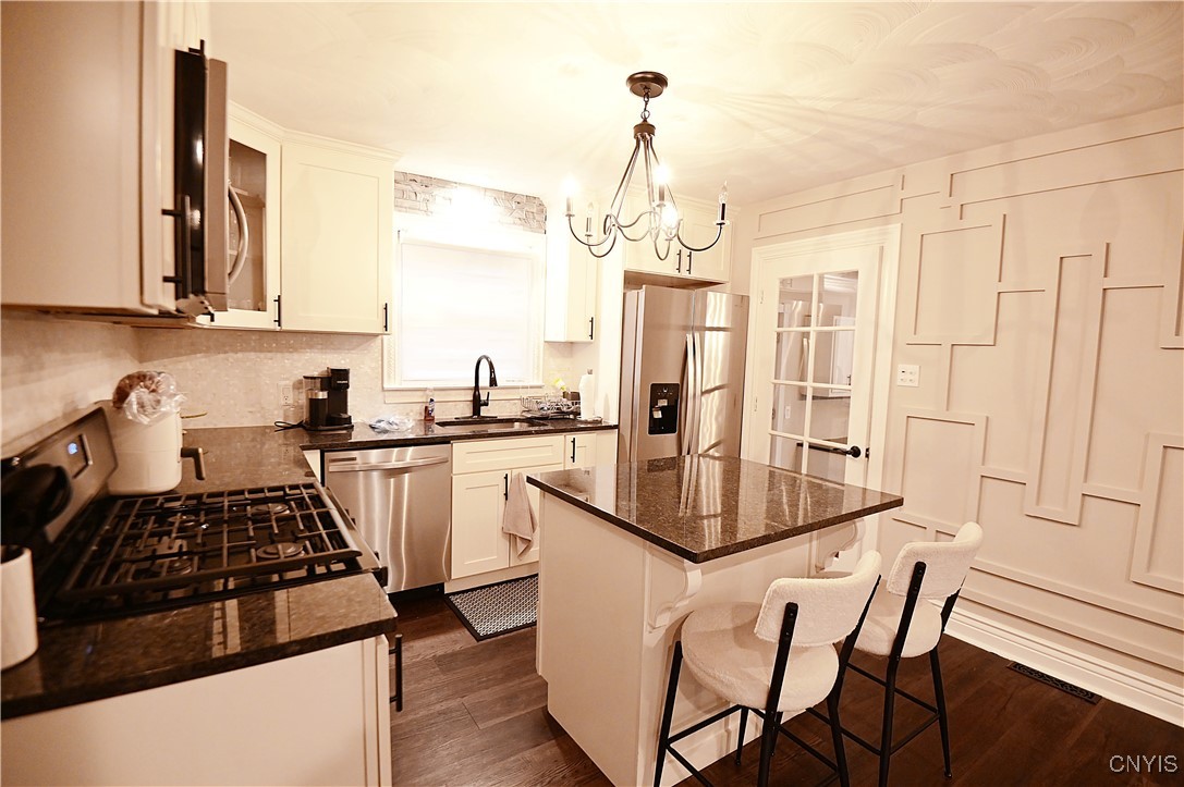 1406 Hillside Road Utica, NY 13501 - Photo 11 of 32