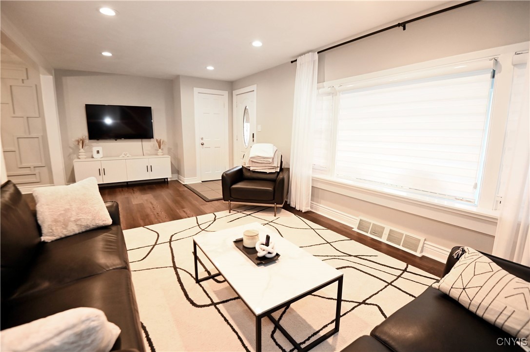 1406 Hillside Road Utica, NY 13501 - Photo 15 of 32