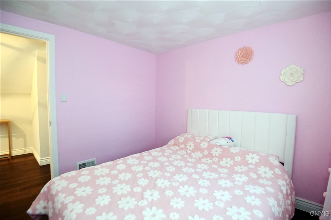 1406 Hillside Road Utica, NY 13501 - Photo 16 of 32