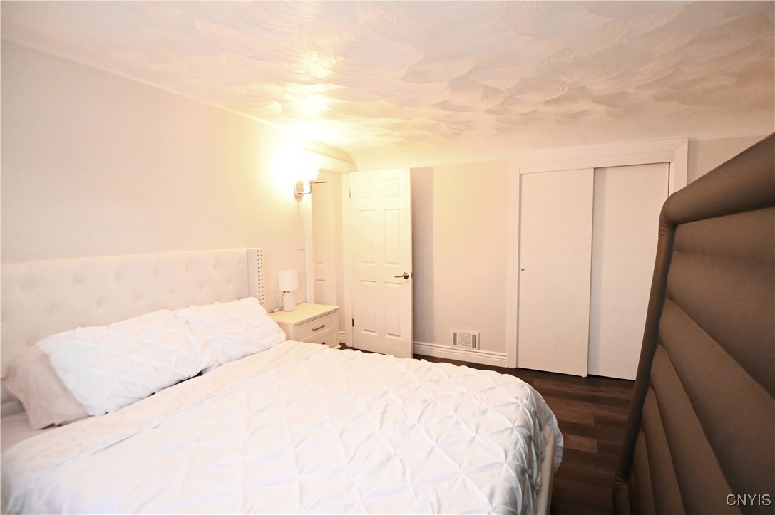 1406 Hillside Road Utica, NY 13501 - Photo 18 of 32