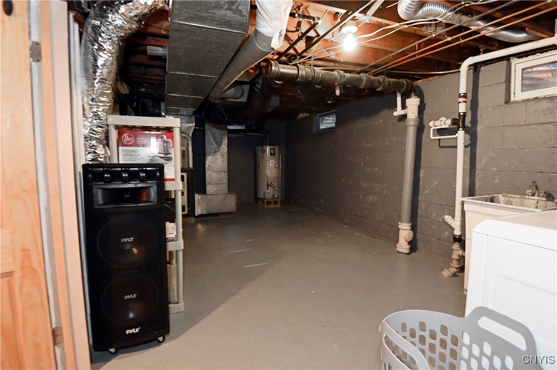 1406 Hillside Road Utica, NY 13501 - Photo 25 of 32