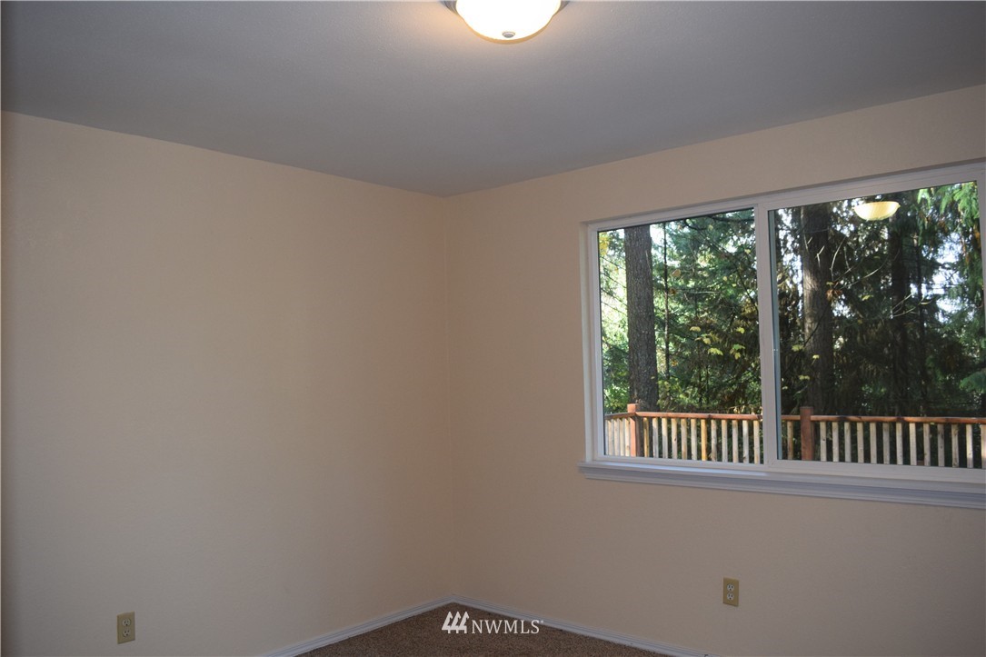 411 West Insels Road Shelton, WA 98584 - Photo 15 of 21 Gallery Image 15