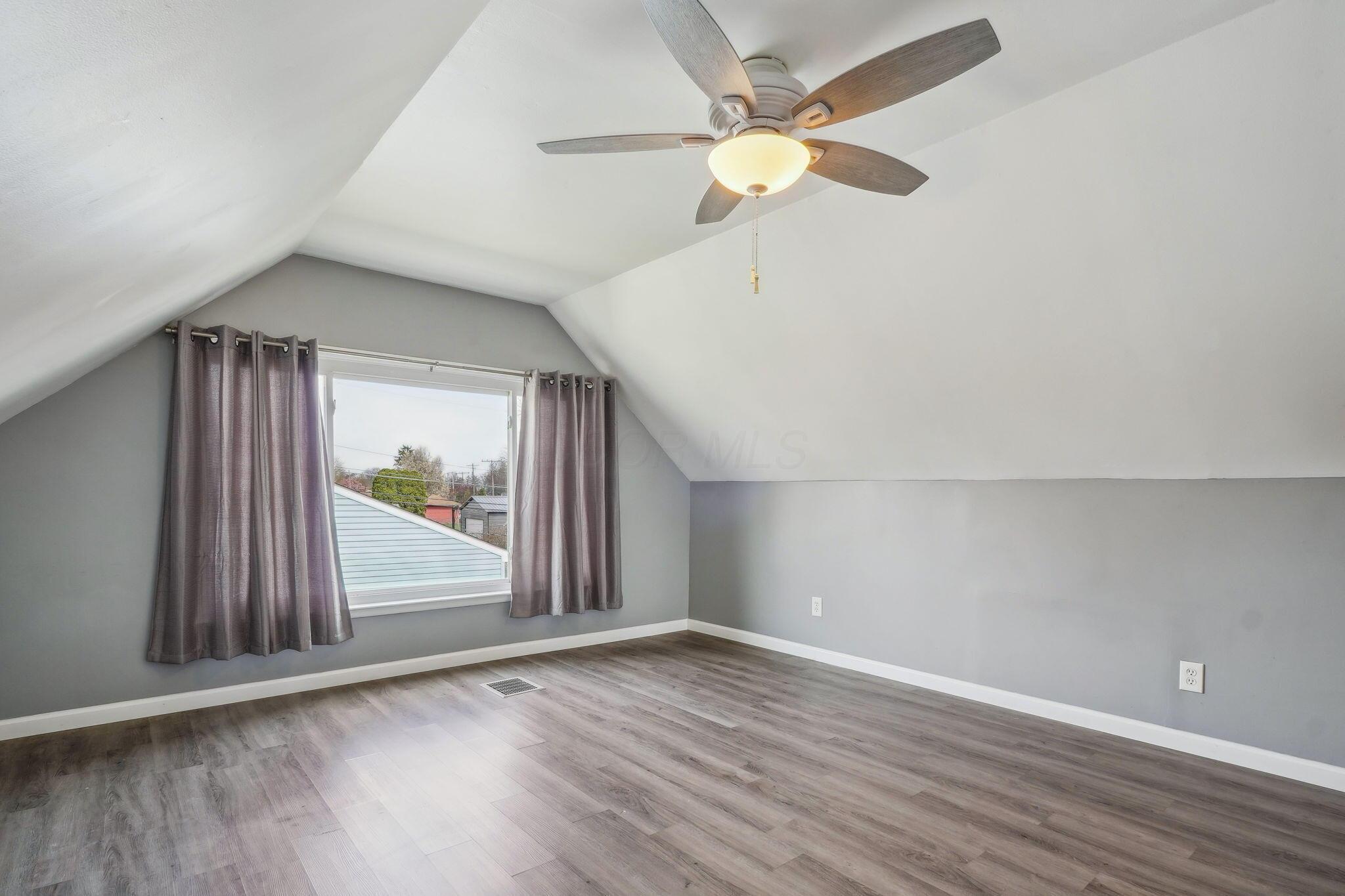 190 Topsfield Road Columbus, OH 43228 - Photo 24 of 38 11-web-or-mls-190-topsfield-rd