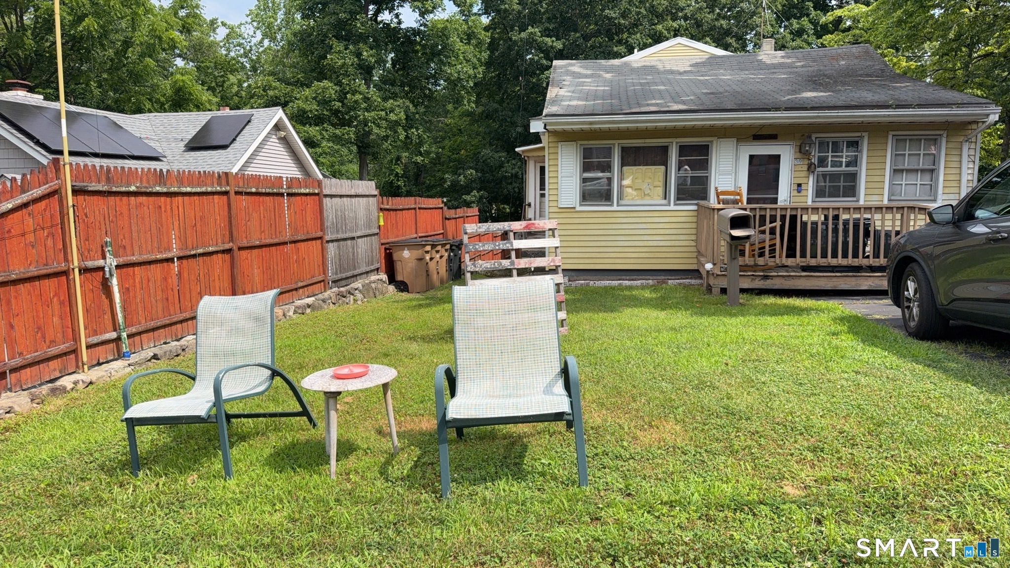 39 Emma Road Stamford, CT 06905 - Photo 2 of 7