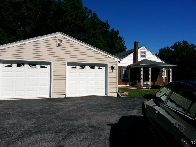 6175 Ridge Road Zionsville, PA 18092 - Photo 5 of 16 Gallery Image 5