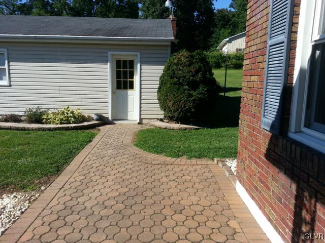 6175 Ridge Road Zionsville, PA 18092 - Photo 7 of 16 Gallery Image 7