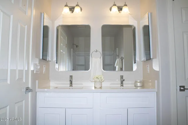 $275,000 | 15438 South Overfield Road, Arizona City, AZ 85123