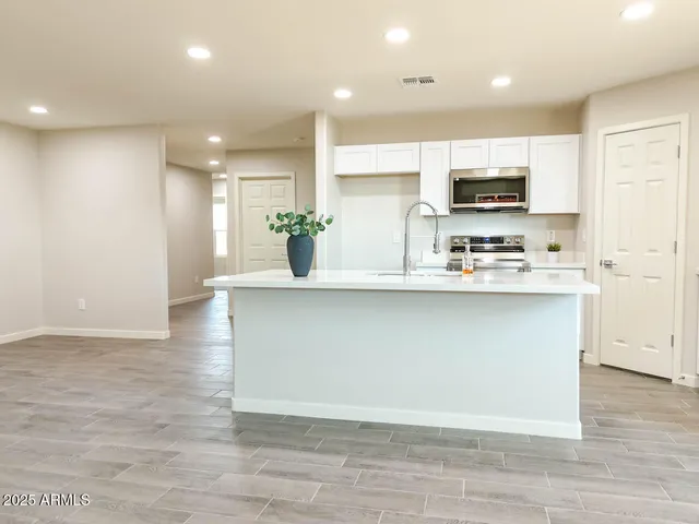 $275,000 | 15438 South Overfield Road, Arizona City, AZ 85123