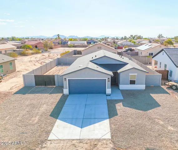 $275,000 | 15438 South Overfield Road, Arizona City, AZ 85123