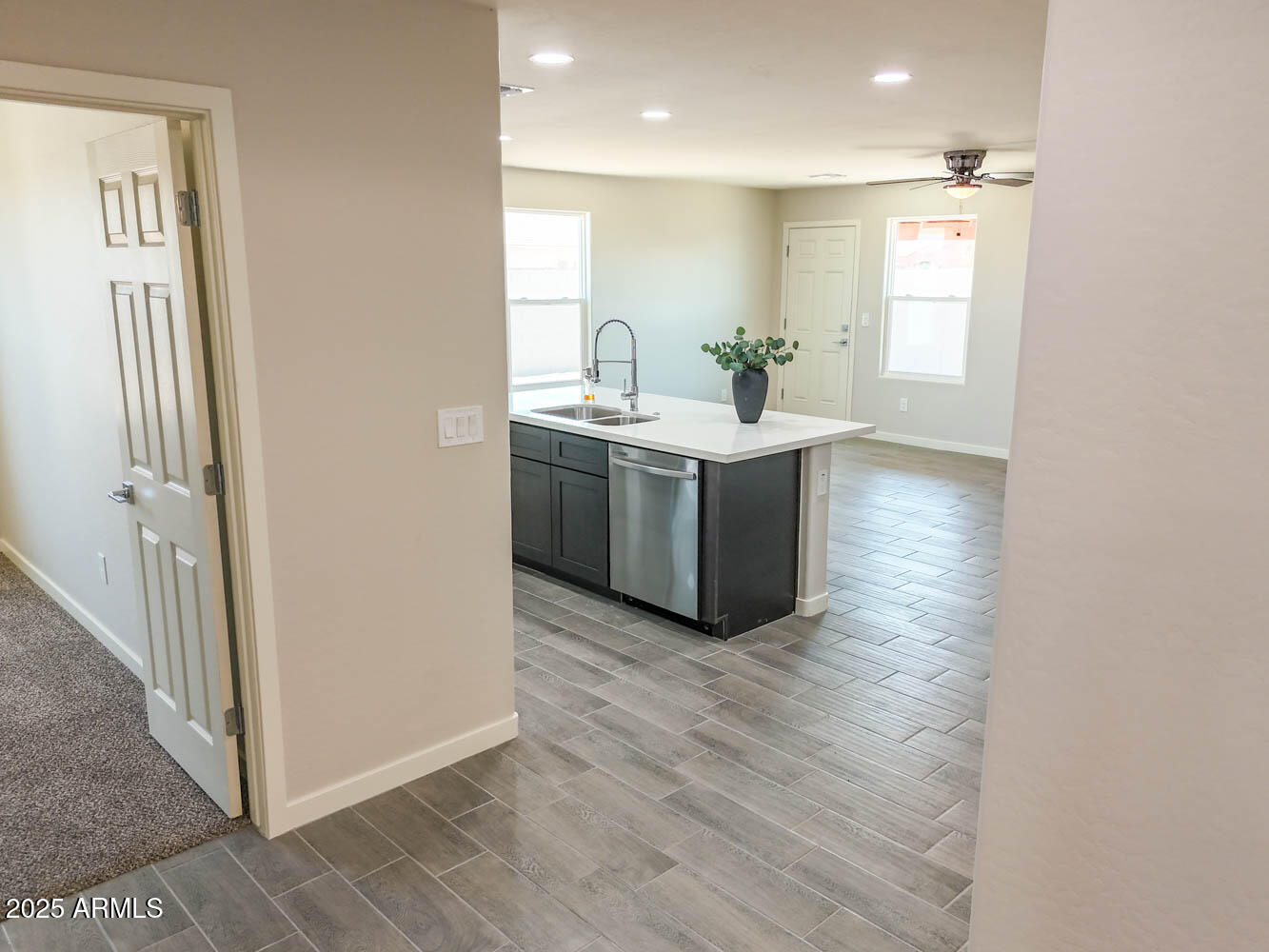 15438 South Overfield Road Arizona City, AZ 85123 - Photo 7 of 41 15438 Overfield-41